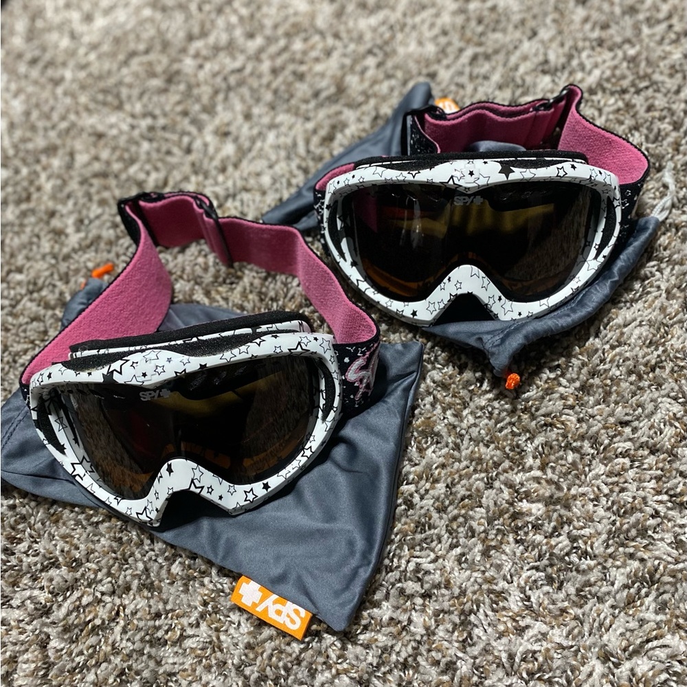 Spy ski goggles
